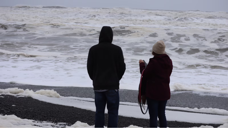 boundaries connecting